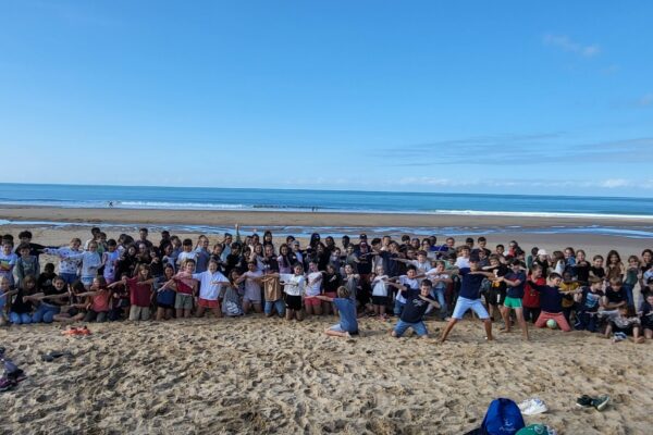 photo des 6eme à la mer