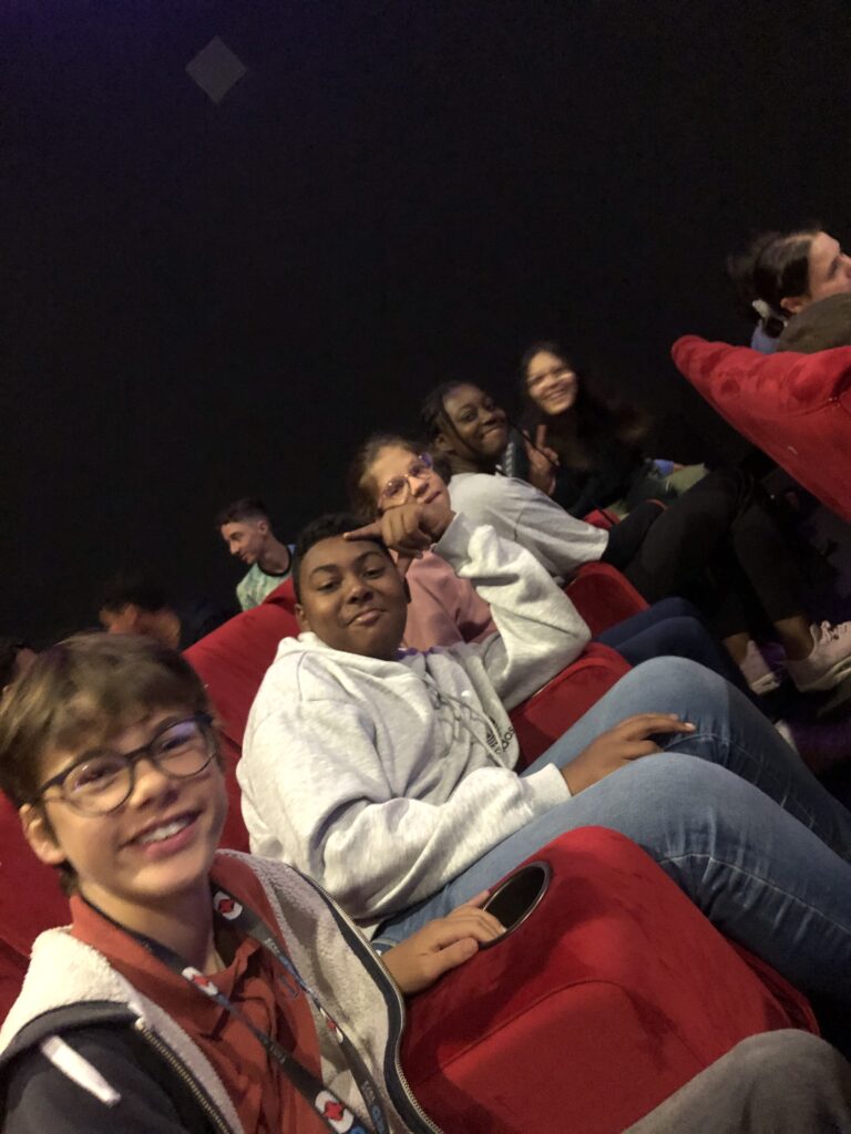 nos élèves du dispositif ULIS qui sont au cinéma nos élèves du dispositif ULIS qui sont au cinéma