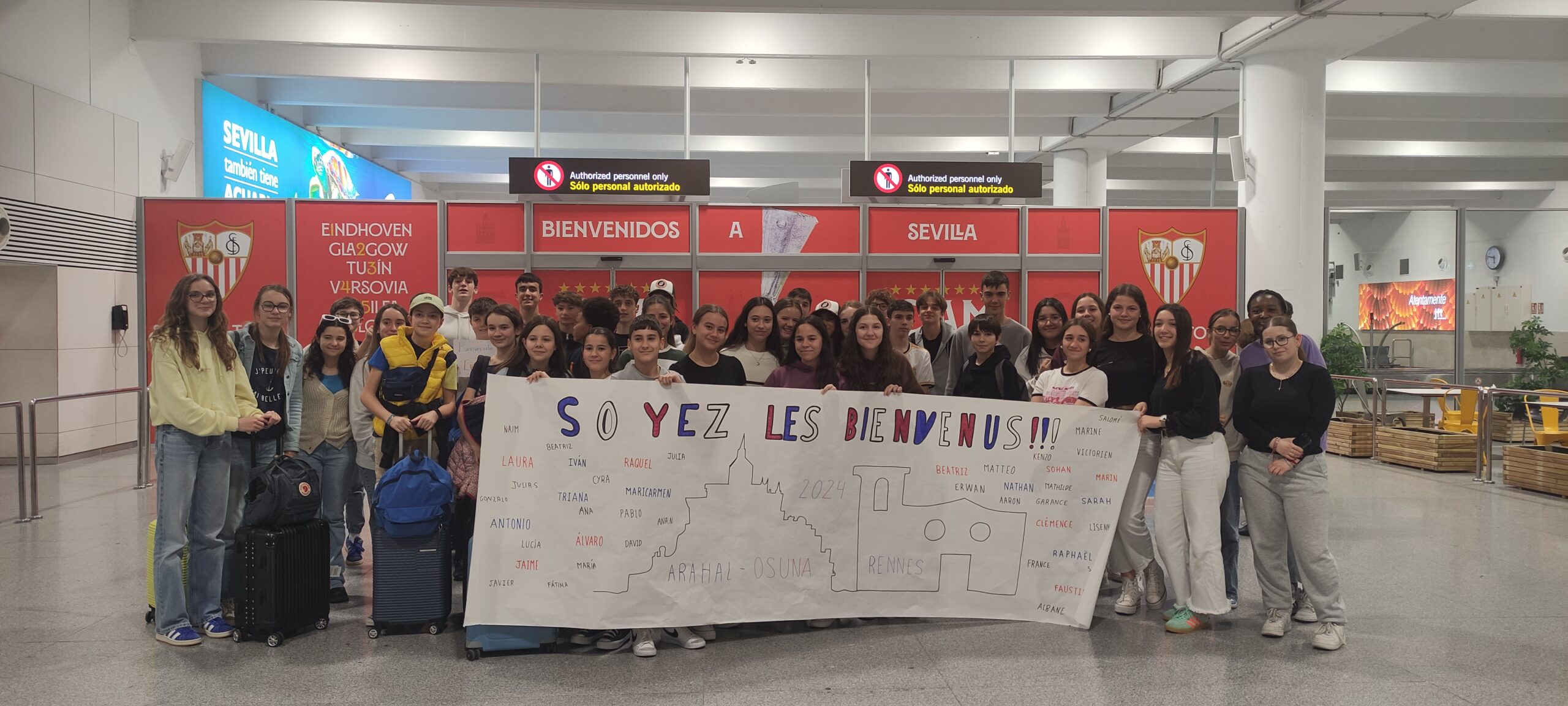 Arrivée des élèves de 4ème à l’aéroport de Séville
